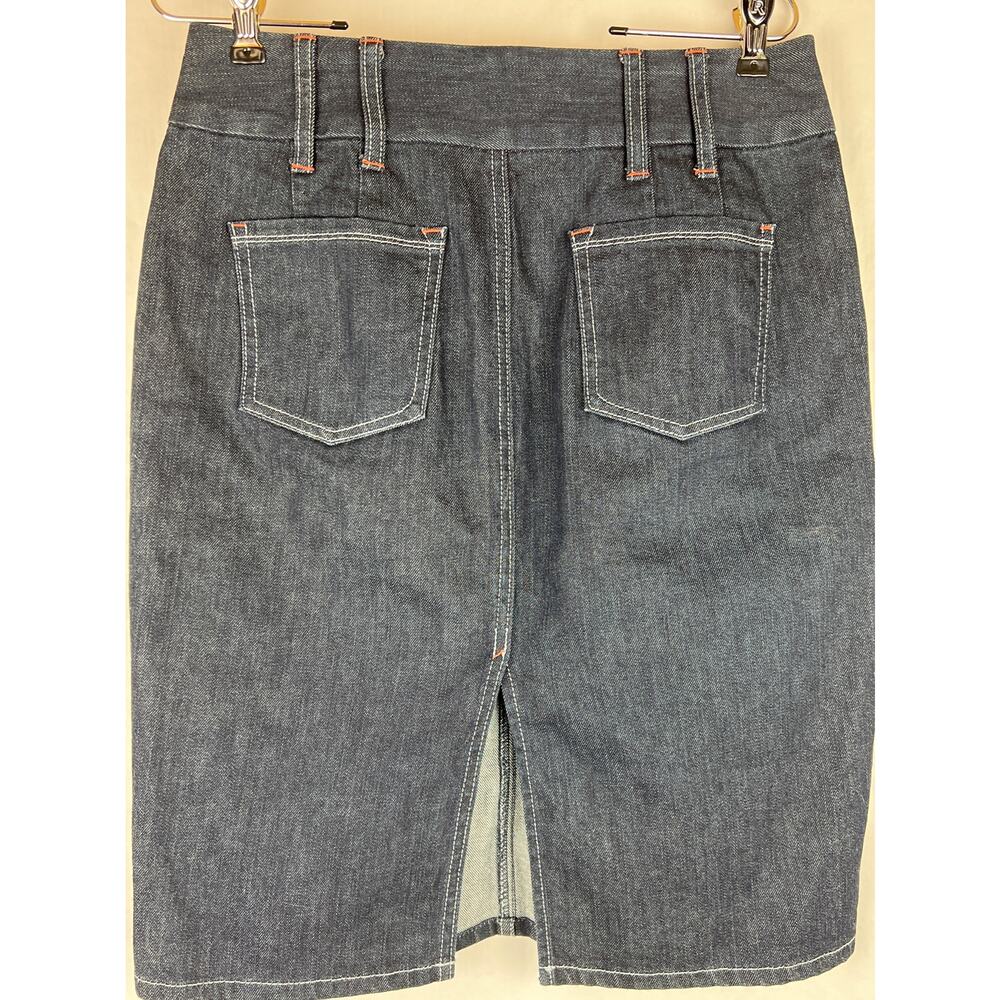 Banana Republic Denim Skirt, Size 6 - Picture 4 of 7